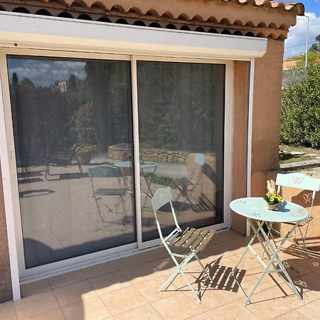 Studio Charmant Avec Terrasse Lançon-Provence エクステリア 写真